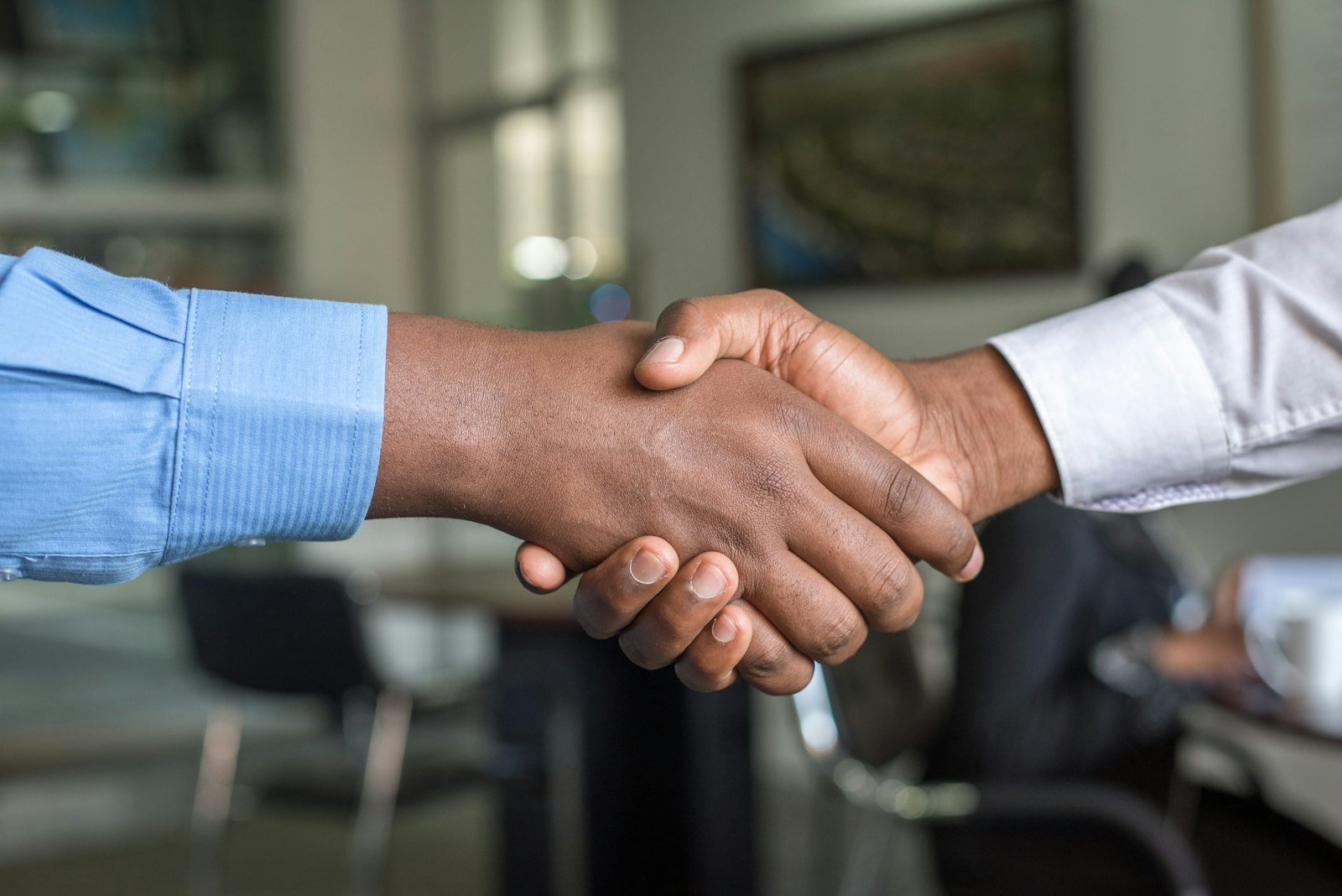 Mafaad advisors closing a deal with a client